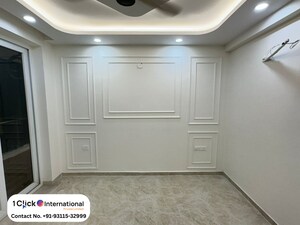 Building Lobby in 3 BHK Apartment at Omaxe Royal Residency Faridabad, Sector 79 – for Rent