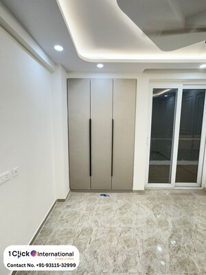 Building Lobby in 3 BHK Apartment at Omaxe Royal Residency Faridabad, Sector 79 – for Rent