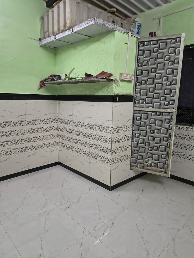 Balcony, kurla west 1 RK 300 Sq.Ft. Villa In Kurla West Mumbai 9569953