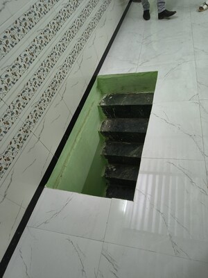 Furnished Amenities in 1 RK Villa at Kurla West – for Rent