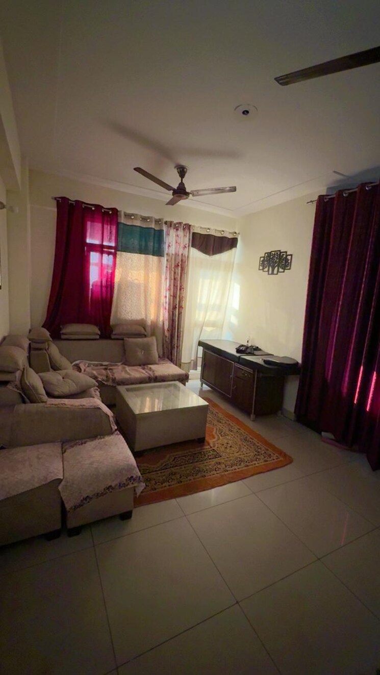 Living Room, crossing-republik 2 Bedroom 1050 Sq.Ft. Apartment In Crossing Republic Ghaziabad 9569963