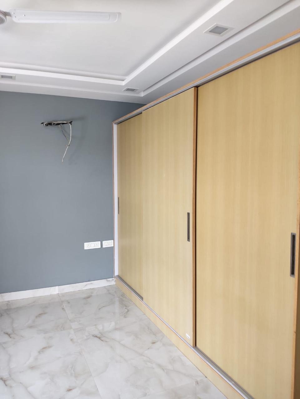 Retail Shop For Rent in Pitampura