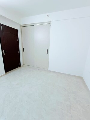 3 BHK Apartment For Rent in Omaxe Royal Residency Faridabad, Sector 79