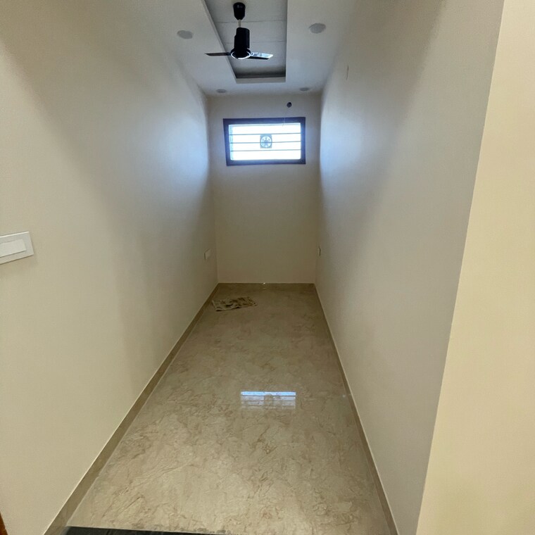 undefined, sector 21c 3 Bedroom 250 Sq.Yd. Builder Floor In Sector 21c Faridabad 9569990