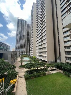 3.5 BHK Apartment – Exterior View View at Kalpataru Radiance, Goregaon West - for Rent
