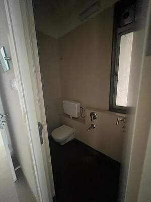 Bathroom in 3.5 BHK Apartment at Kalpataru Radiance, Goregaon West – for Rent