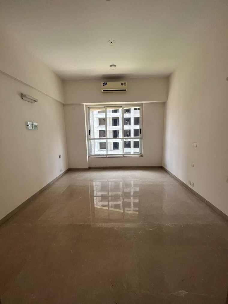 Room, kalpataru-radiance 3.5 Bedroom 2000 Sq.Ft. Apartment In Goregaon West Mumbai 9567917