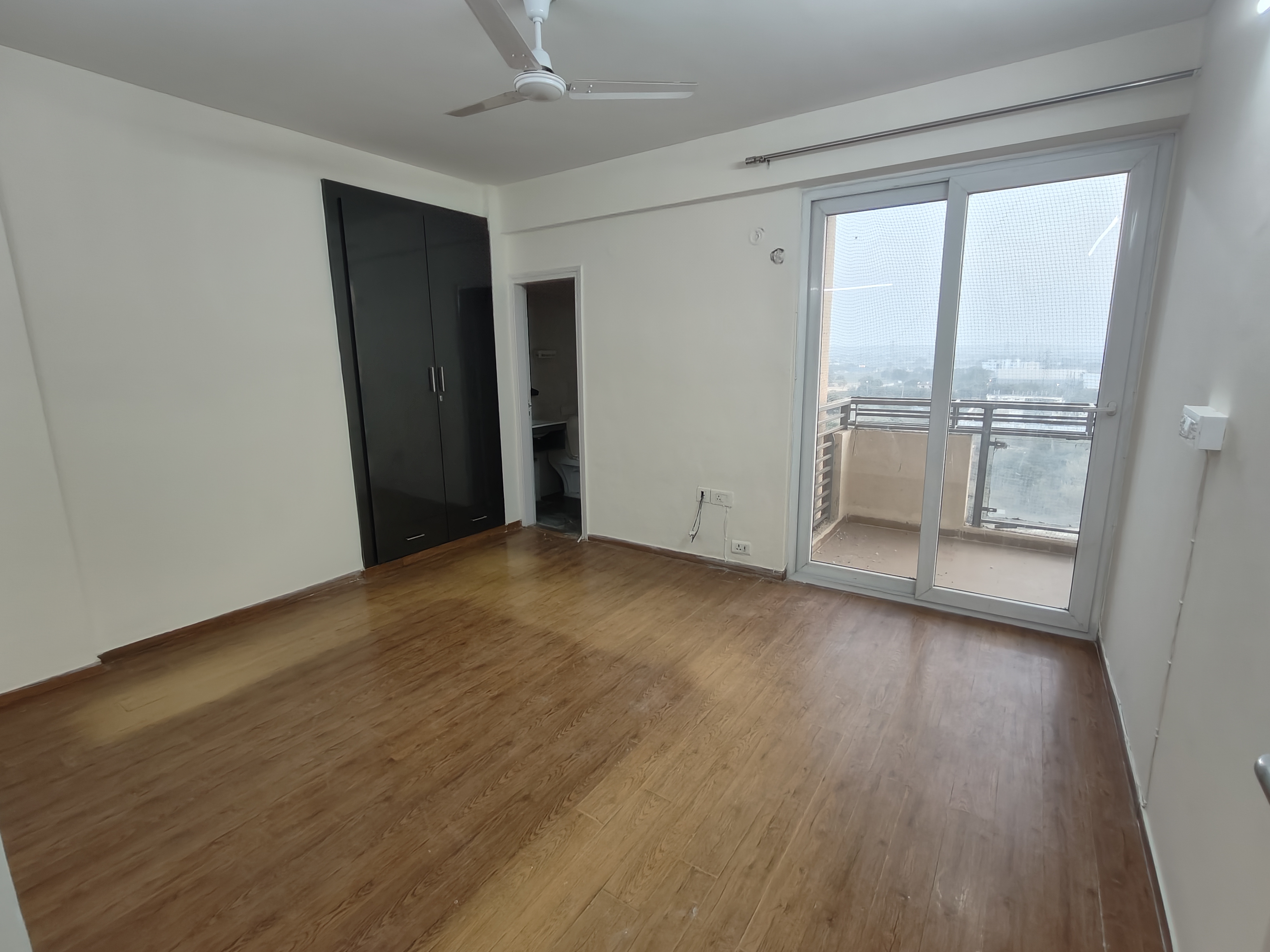 3 BHK 1578 Sq.Ft. Apartment in Tulip Violet