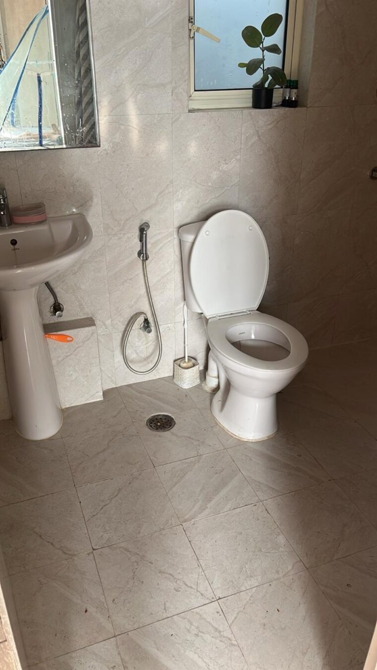 Bathroom, puri-aman-vilas 3 Bedroom 1680 Sq.Ft. Apartment In Sector 89 Faridabad 9570008