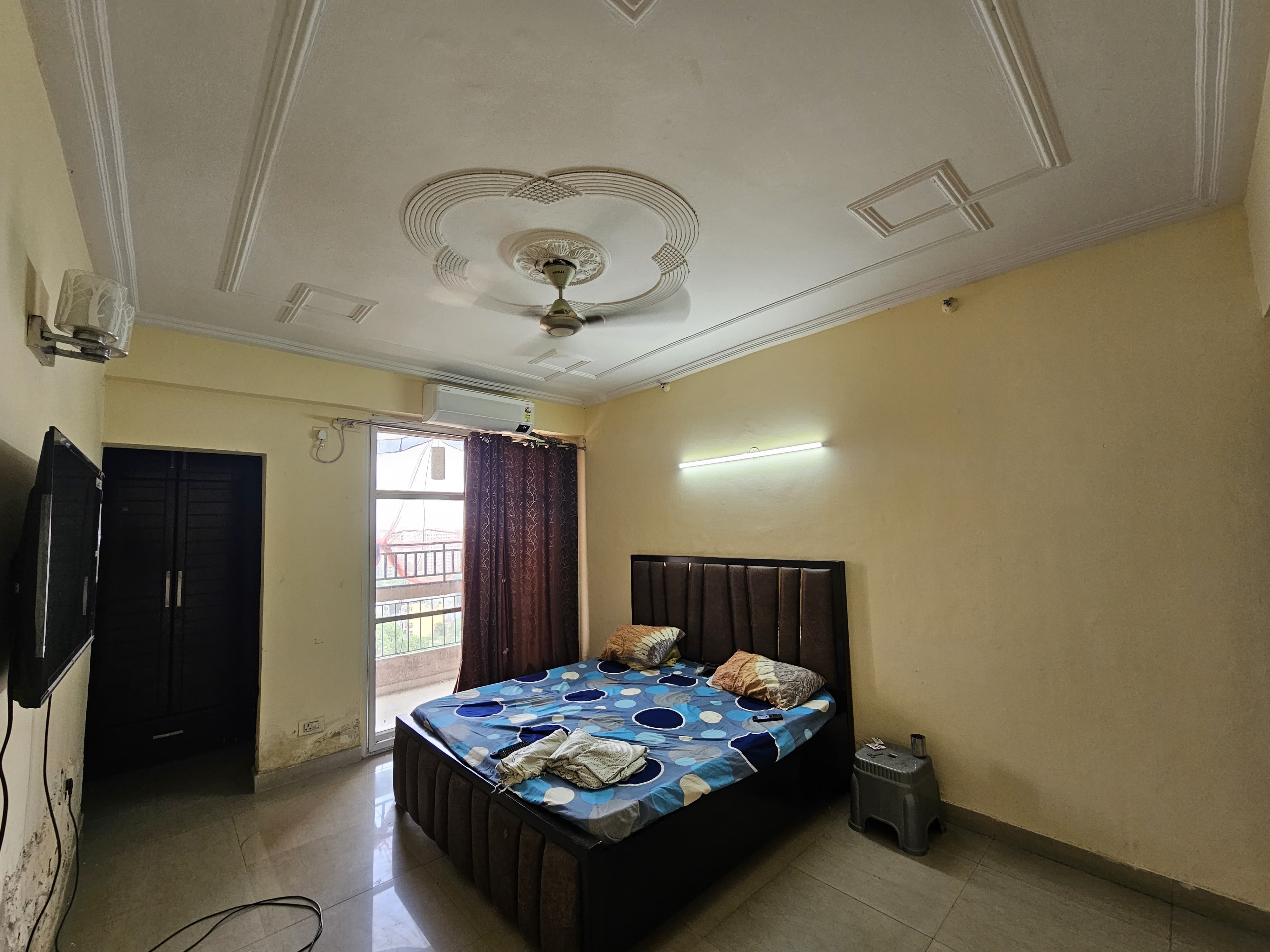 3 BHK + Pooja Room 1600 Sq.Ft. Apartment in Crossing Republik