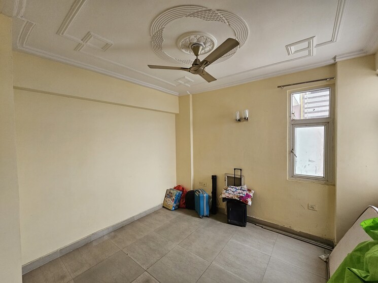 Bathroom, crossing-republik 3 Bedroom 1600 Sq.Ft. Apartment In Crossing Republic Ghaziabad 9570007