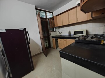 Kitchen in 3 BHK Builder Floor at Ardee City, Sector 52 – for Rent