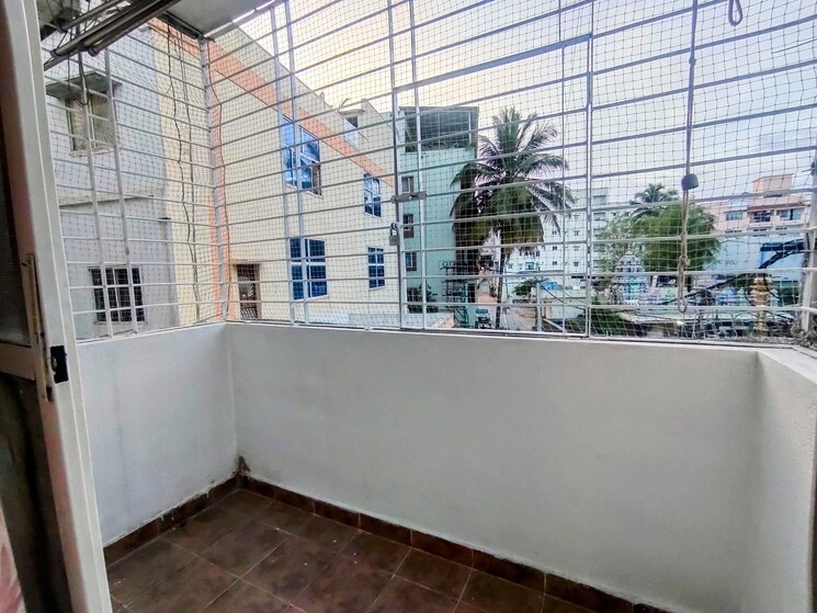 Balcony, reliable layout 3 Bedroom 1500 Sq.Ft. Apartment In Reliable Layout Bangalore 9570047