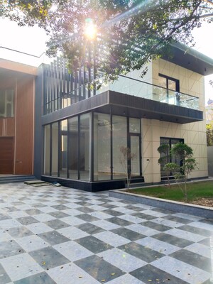 5 BHK Independent House For Sale in Vasant Kunj