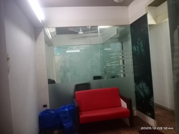 Team Area, alkapuri Commercial Office Space 320 Sq.Ft. In Alkapuri Vadodara 9570053