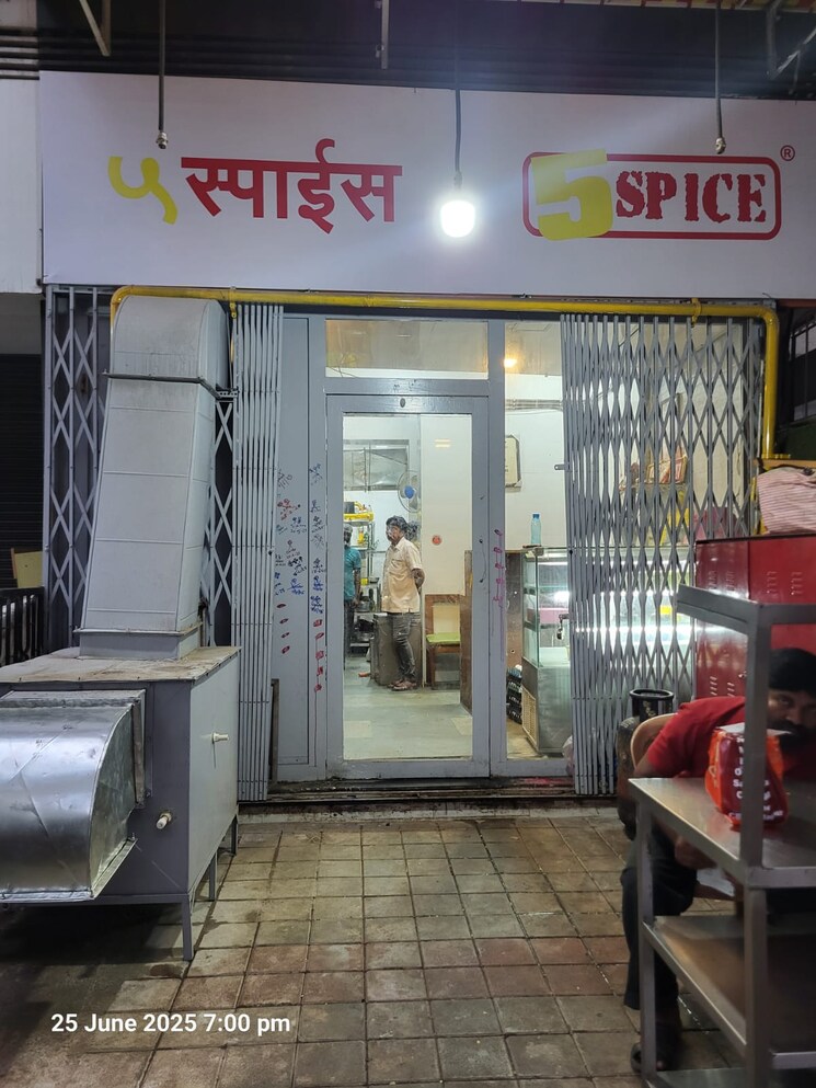 Living Room, laxmi-apartment-kandivali Commercial Shop 350 Sq.Ft. In Kandivali East Mumbai 9570062