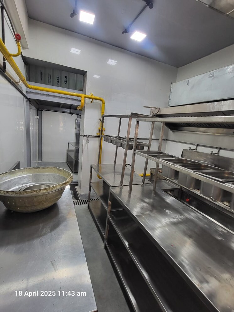 undefined, laxmi-apartment-kandivali Commercial Shop 350 Sq.Ft. In Kandivali East Mumbai 9570062