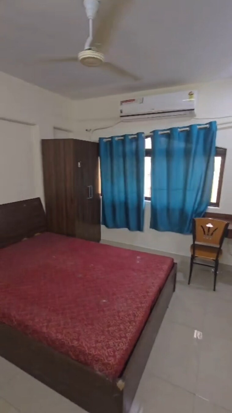 Bedroom, charmee-enclave 3 Bedroom 1000 Sq.Ft. Apartment In Vile Parle East Mumbai 9570059