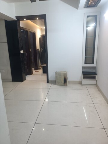 Room in 3 BHK Apartment at Ip Extension – for Rent