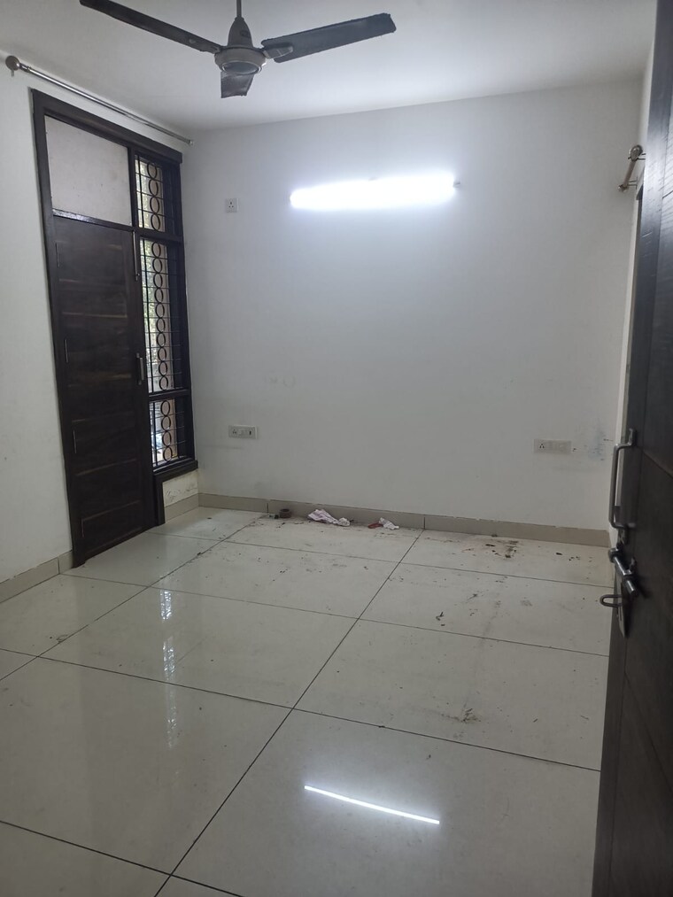 Bedroom, ip extension 3 Bedroom 1800 Sq.Ft. Apartment In Ip Extension Delhi 9570071