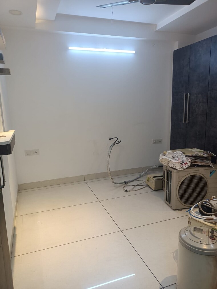 Other, ip extension 3 Bedroom 1800 Sq.Ft. Apartment In Ip Extension Delhi 9570071