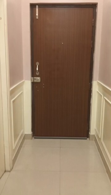 Room in 4 BHK Apartment at Anant Raj Maceo, Sector 91 – for Rent