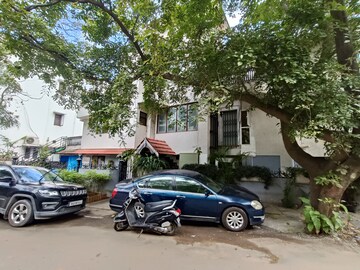 Parking in 5 BHK Independent House at Domlur – for Sale