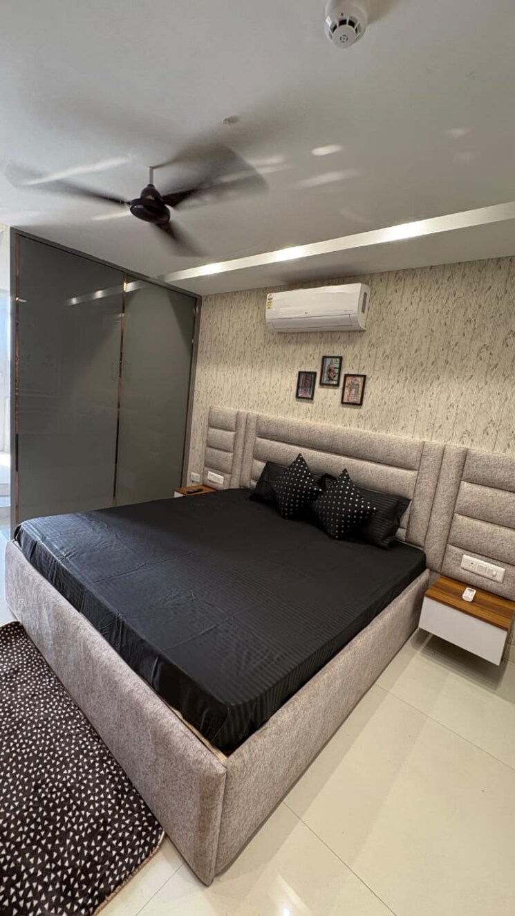 Master Bedroom, maya-garden-city 1 Bedroom 850 Sq.Ft. Apartment In Lohgarh Zirakpur 9570077