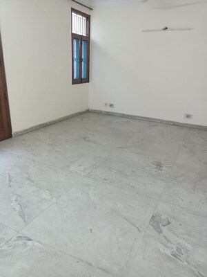 3 BHK Builder Floor For Rent in Yojna Vihar