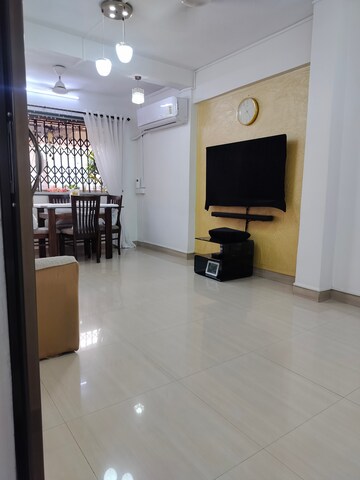 2 BHK Apartment For Sale in Santacruz West