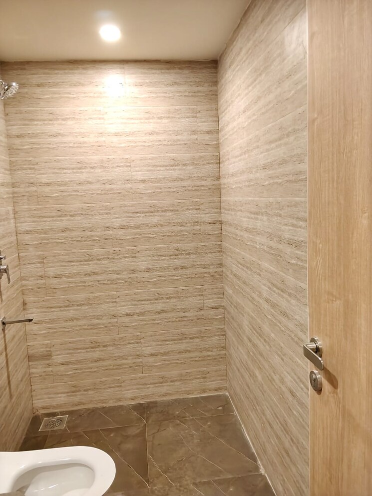 Bathroom, lodha-woods 2 Bedroom 653 Sq.Ft. Apartment In Kandivali East Mumbai 9570066