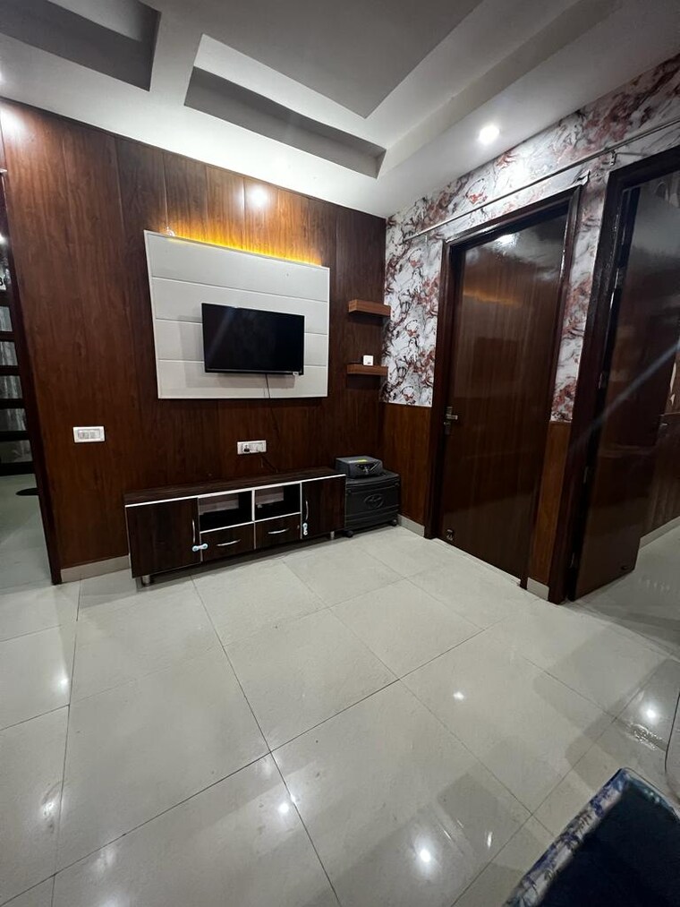 Living Room, sav-gulnaar-meadows 3 Bedroom 1800 Sq.Ft. Apartment In Ambala Highway Zirakpur 9570090
