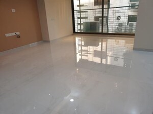 4 BHK Apartment For Sale in Santacruz West