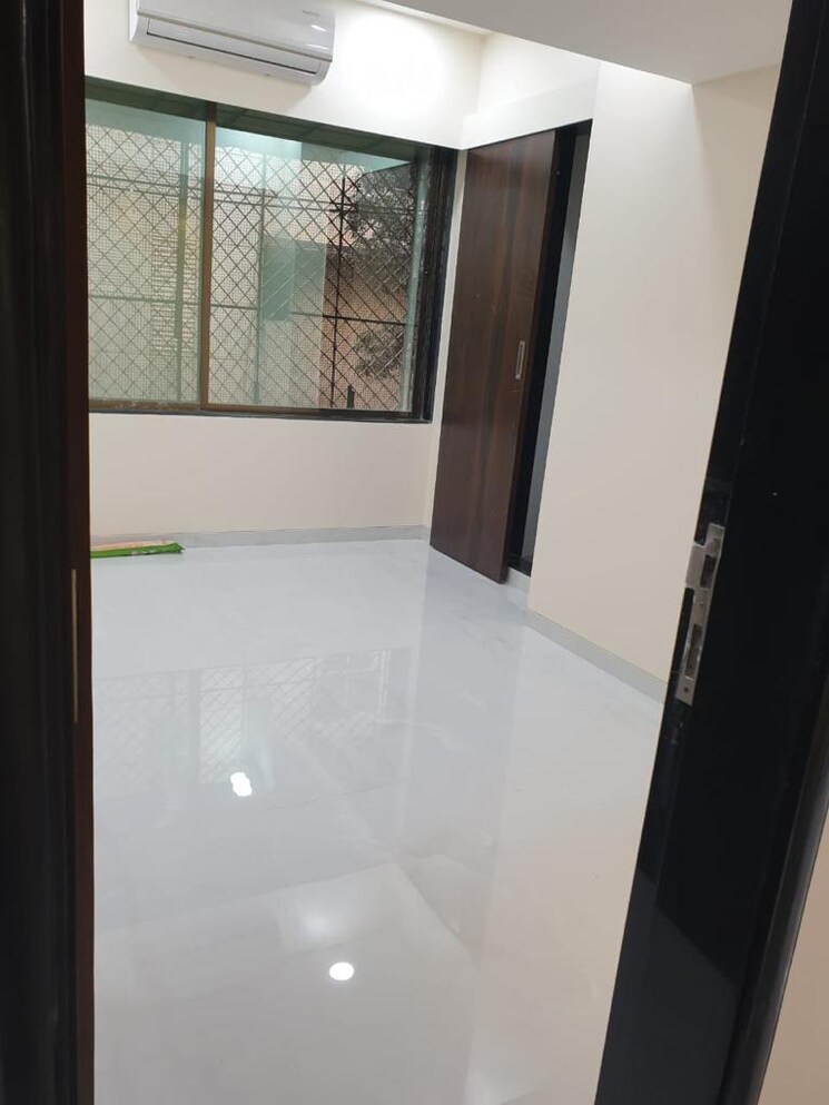 Room, santacruz west 4 Bedroom 1480 Sq.Ft. Apartment In Santacruz West Mumbai 9570113