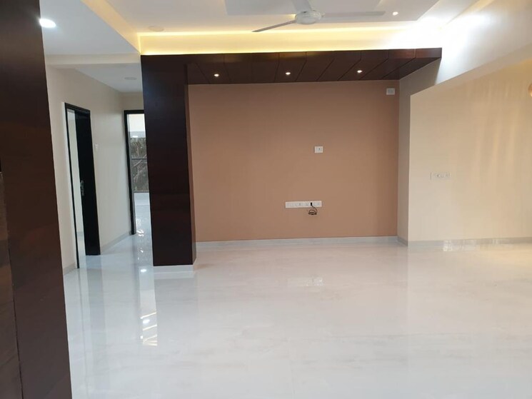 Room, santacruz west 4 Bedroom 1480 Sq.Ft. Apartment In Santacruz West Mumbai 9570113
