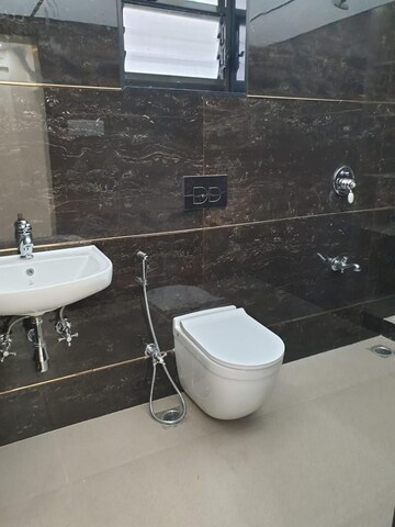 Bathroom in 4 BHK Apartment at Santacruz West – for Sale