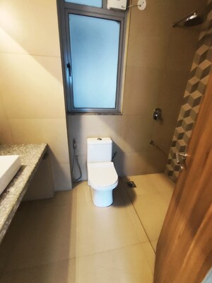 Attached Bathroom in 4 BHK Apartment at Kalpataru Immensa, Kolshet Road – for Sale