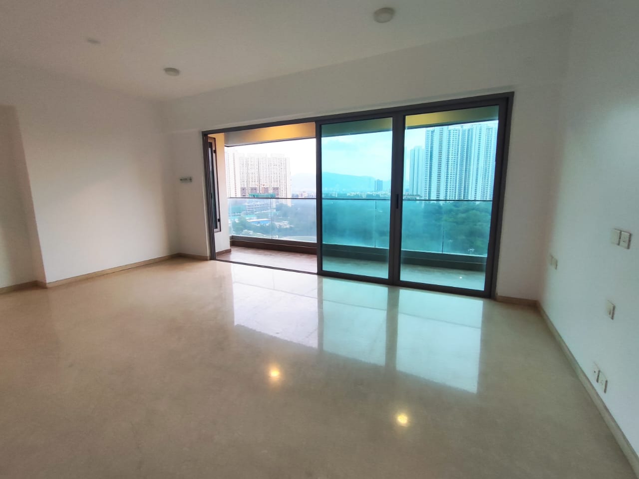 4 BHK Apartment For Sale in Kalpataru Immensa