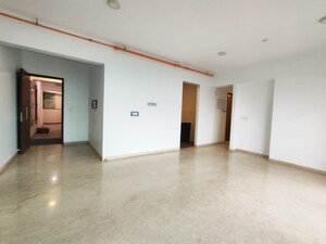 Room in 4 BHK Apartment at Kalpataru Immensa, Kolshet Road – for Sale