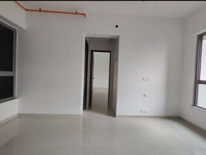 Room in 2 BHK Apartment at Kalpataru Immensa, Kolshet Road – for Rent