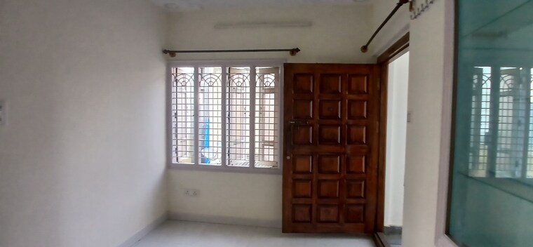 Room, rt nagar 2 Bedroom 1000 Sq.Ft. Apartment In Rt Nagar Bangalore 9570170