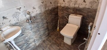 Bathroom in 2 BHK Apartment at Rt Nagar – for Rent