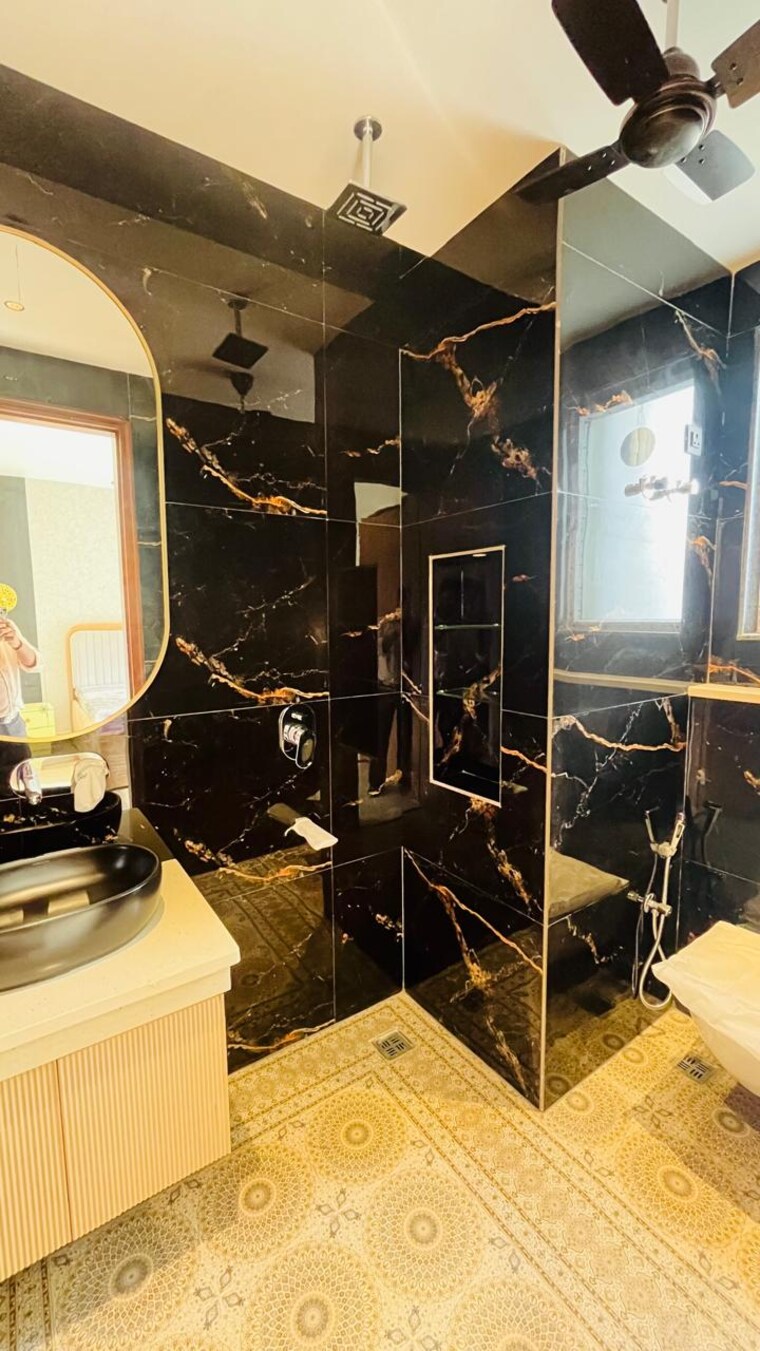 Attached Bathroom, anant-raj-ashok-estate 3 Bedroom 180 Sq.Yd. Builder Floor In Sector 63a Gurgaon 9570181
