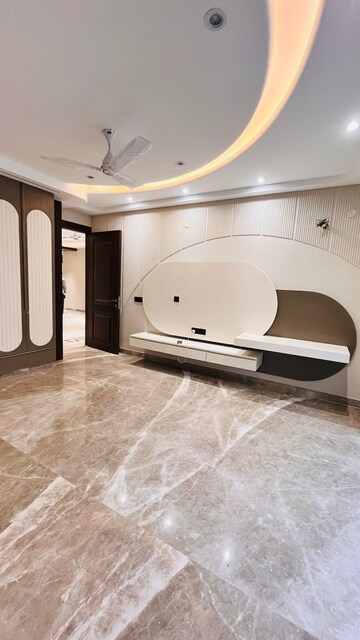 Kitchen in 3 BHK Builder Floor at Anant Raj Ashok Estate, Sector 63a – for Sale