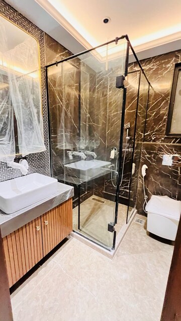 Master Bedroom in 3 BHK Builder Floor at Anant Raj Ashok Estate, Sector 63a – for Sale