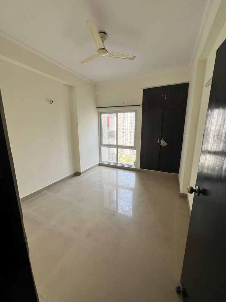 Room, antriksh-golf-view 2 Bedroom 1140 Sq.Ft. Apartment In Sector 78 Noida 9570216