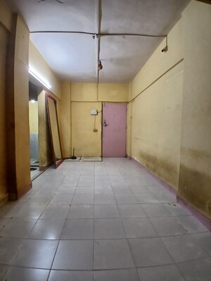 1 RK Apartment For Rent in Goregaon East