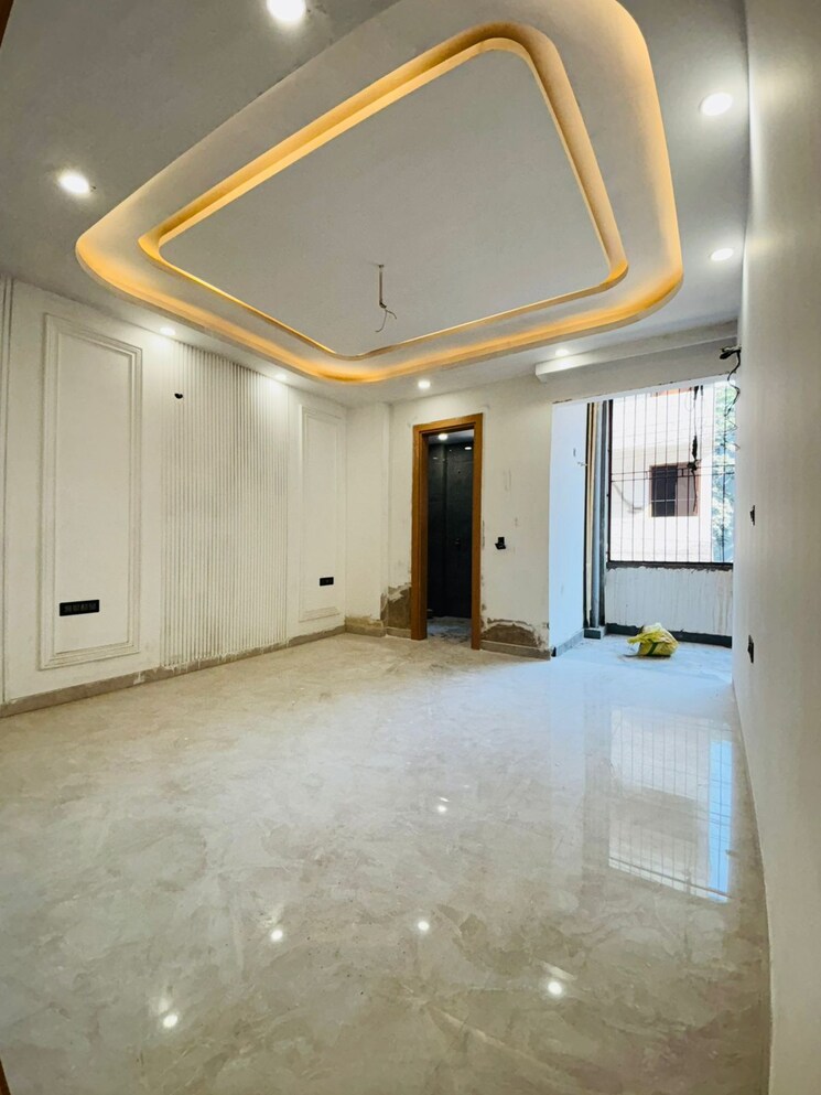 Room, ansal-esencia-amara-villas 4 Bedroom 350 Sq.Ft. Builder Floor In Sector 67 Gurgaon 9570254