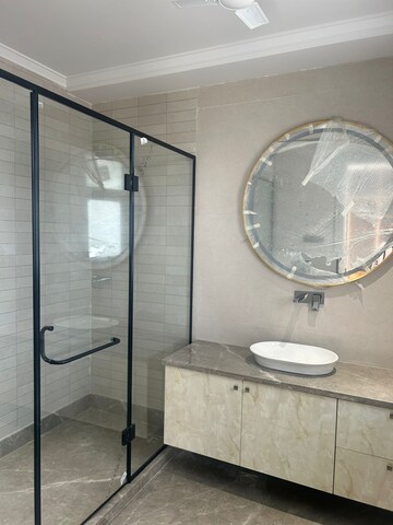 Bathroom in 4 BHK Builder Floor at Ansal Esencia - Amara Villas, Sector 67 – for Sale