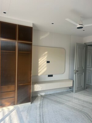 Bathroom in 4 BHK Builder Floor at Ansal Esencia - Amara Villas, Sector 67 – for Sale